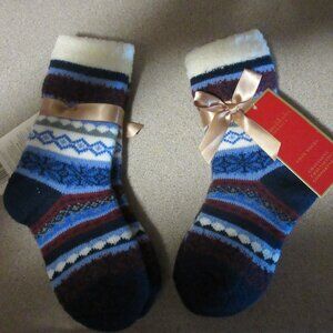 2 Pairs Crabtree & Evelyn Cozy Socks Child Blue Nordic One Size New with Tags